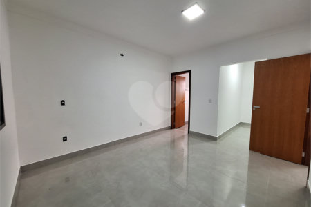 Casa à venda com 3 quartos, sendo 1 suíte,  em João Xxiii, Vinhedo, SP