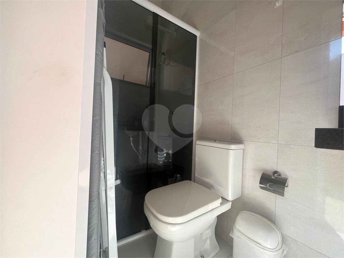 Casa à venda com 3 suítes no condomínio Lago da Serra, Araçoiaba da Serra - SP
