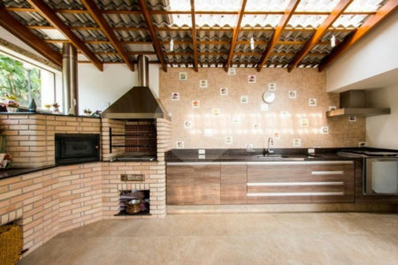 Casa Térrea à venda com 5 suítes em Jardim Marajoara, São Paulo, SP