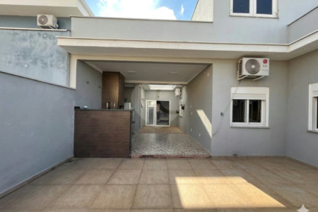 Casa à venda com 3 quartos, sendo 1 suíte, no condomínio Villa Suiça, Sorocaba - SP