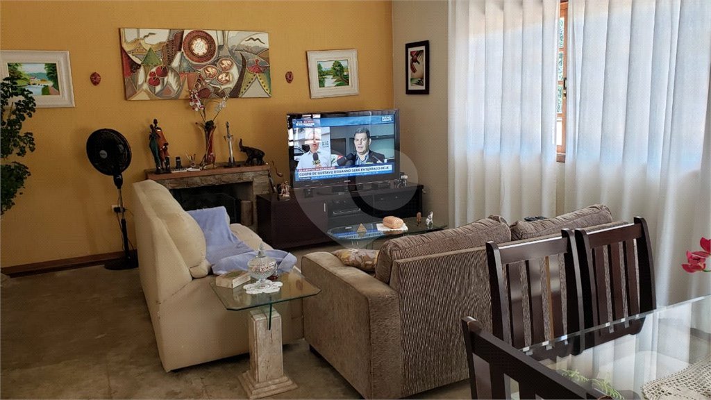 Casa à venda com 3 quartos, sendo 1 suíte, em Jardim das Flores, Atibaia, SP
