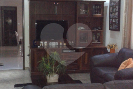 Casa à venda com 3 quartos, sendo 1 suíte, em Vila Mazzei, São Paulo, SP
