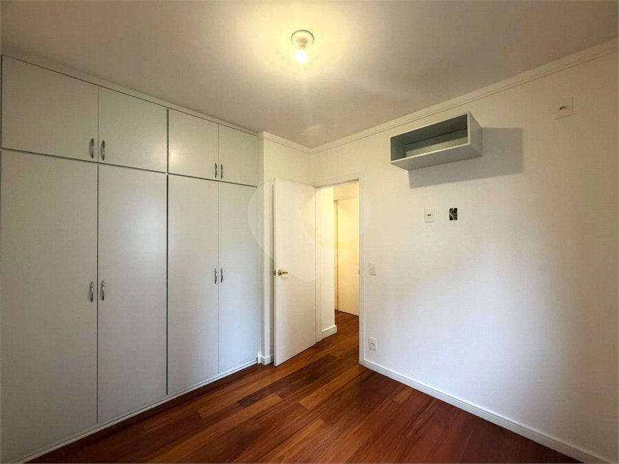 Apartamento à venda com 3 suítes em Vila Suzana, São Paulo, SP