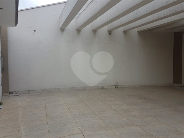 Casa à venda com 5 quartos, sendo 3 suítes,  em Serra da Cantareira, Mairiporã, SP