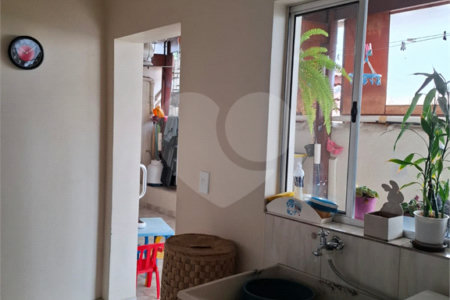 Sobrado à venda com 3 quartos em Santa Teresinha, São Paulo, SP