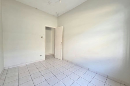 Sobrado com 3 dormitórios à venda, 129 m² por R$ 638.000,00 - Encruzilhada - Santos/SP