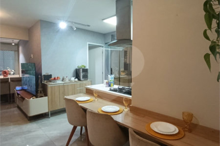 Apartamento à venda com 3 quartos, sendo 1 suíte, em Jardim Flor da Montanha, Guarulhos, SP