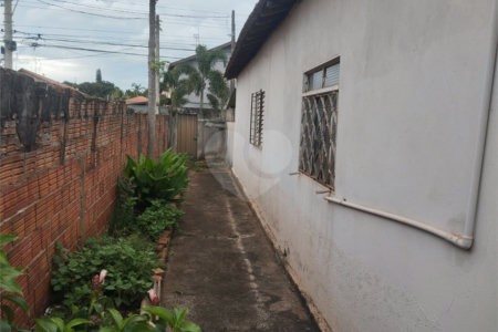 Casa de Vila à venda com 3 quartos em Vila Vieira (vila Xavier), Araraquara, SP