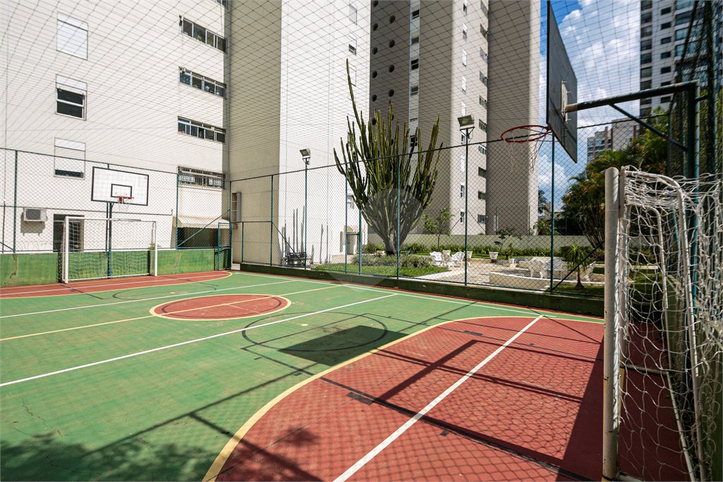 Apartamento à venda com 4 quartos, sendo 1 suíte, em Alto da Boa Vista, São Paulo, SP