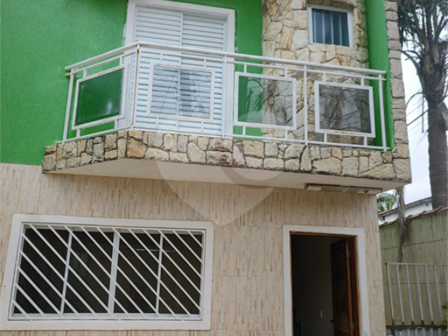 Sobrado à venda com 2 suítes em Vila Carrão, São Paulo, SP