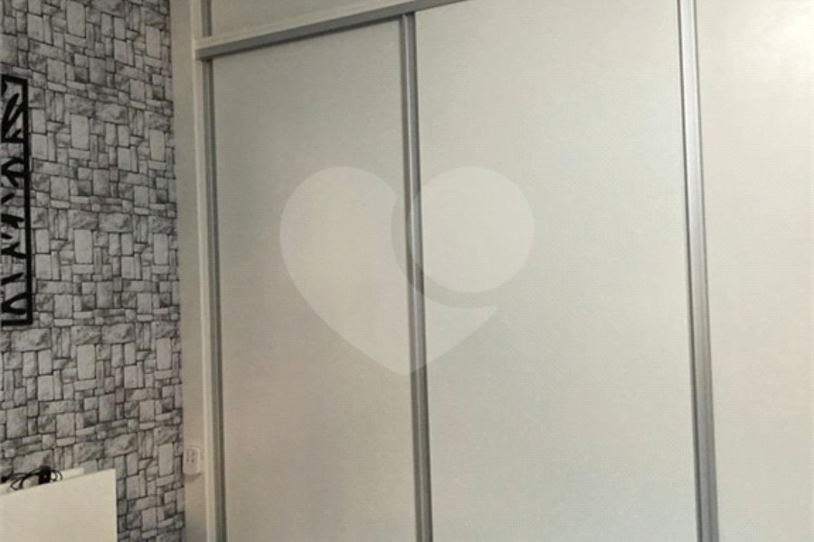 Casa à venda com 3 quartos, sendo 1 suíte, no condomínio Barbará II, São Paulo - SP