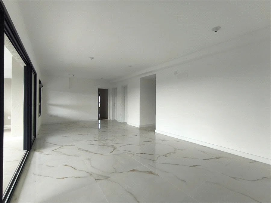 Apartamento à venda ou para alugar com 3 suítes em Água Branca, São Paulo, SP