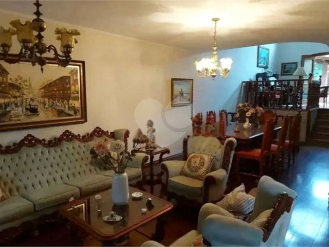 Casa à venda com 3 quartos, sendo 1 suíte,  em Vila Guilherme, São Paulo, SP