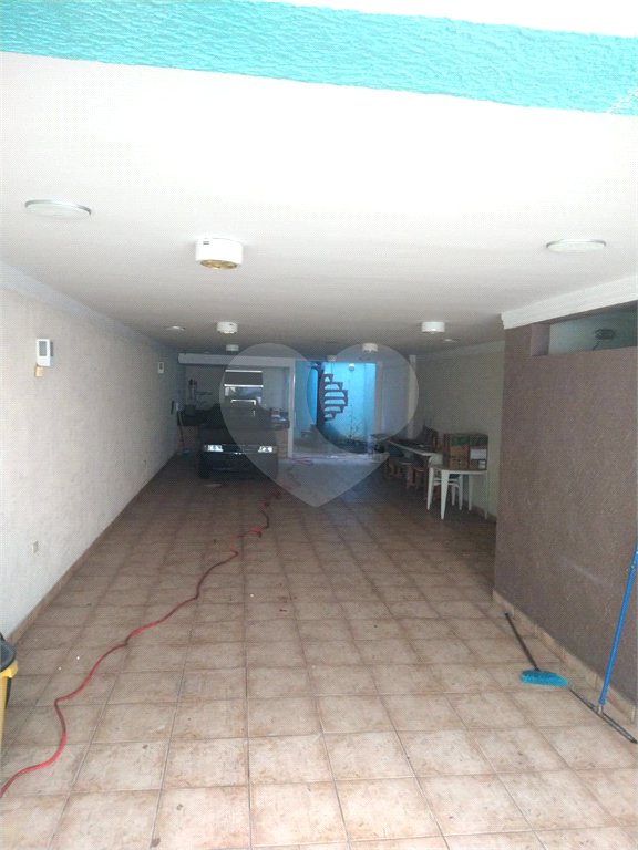 Sobrado à venda com 3 suítes em Jardim Dona Sinhá, São Paulo, SP