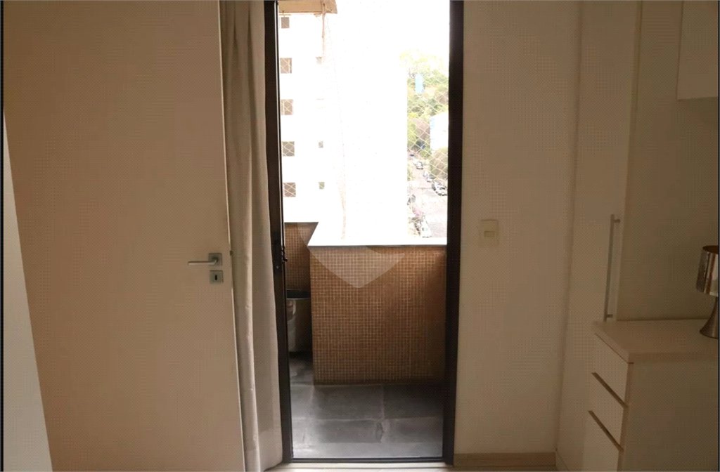 Apartamento à venda com 3 quartos, sendo 1 suíte, em Perdizes, São Paulo, SP