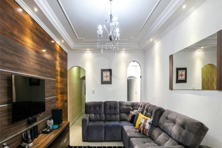Casa à venda com 3 quartos, sendo 1 suíte, em Parque das Nações, Santo André, SP