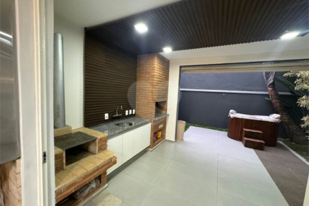 Casa à venda com 3 suítes no condomínio Brisa 1, Mogi das Cruzes - SP