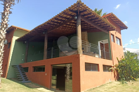 Casa à venda com 3 suítes no condomínio Village Ipanema 1, Araçoiaba da Serra - SP