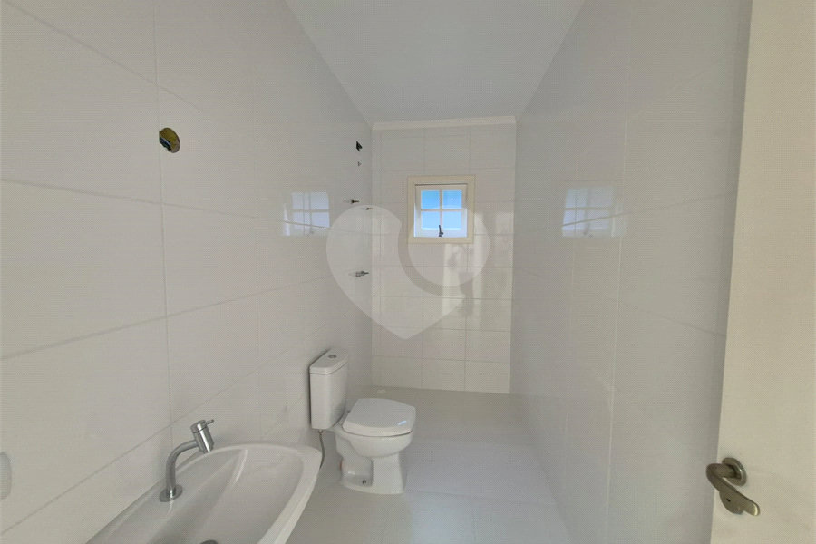 Casa à venda com 2 suítes no condomínio Alpes da Cantareira, Mairiporã - SP