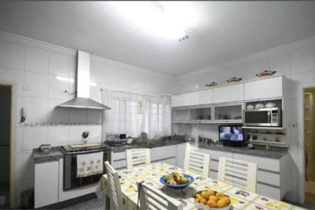 Casa à venda com 5 suítes em Jardim Londrina, São Paulo, SP