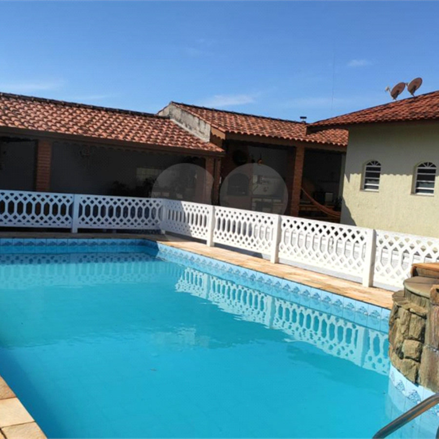 Casa Térrea para alugar com 3 quartos, sendo 1 suíte, em Jardim Alvinópolis, Atibaia, SP