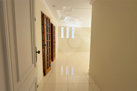Casa para alugar com 4 quartos, sendo 3 suítes, em Vila Sfeir, Indaiatuba, SP