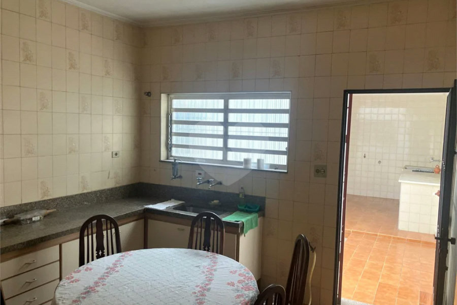 Sobrado à venda com 3 quartos em Vila Guilherme, São Paulo, SP