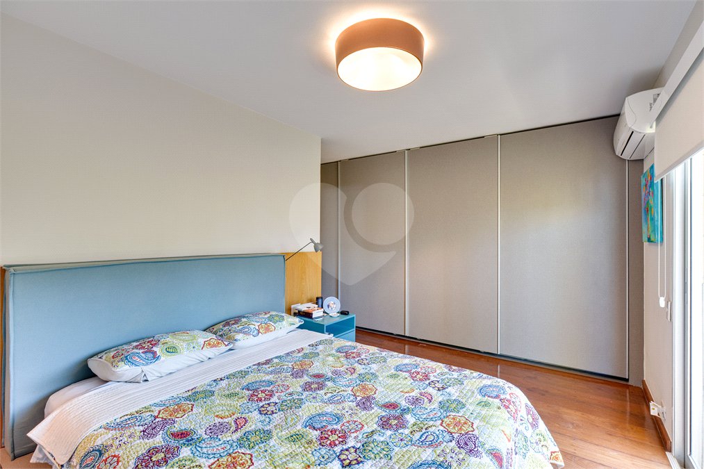 Apartamento à venda com 4 quartos, sendo 3 suítes, em Alto da Boa Vista, São Paulo, SP