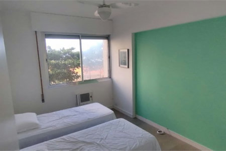Apartamento Residencial à venda, Pitangueiras, Guarujá - AP0444.