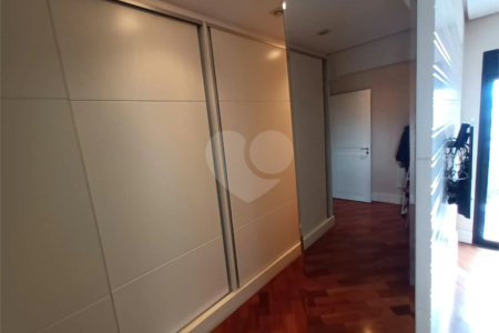 Apartamento à venda com 4 suítes em Santo Amaro, São Paulo, SP