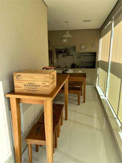 Apartamento à venda com 3 suítes em Vila Suzana, São Paulo, SP
