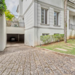 Casa à venda com 4 suítes no condomínio L'unique, São Paulo - SP