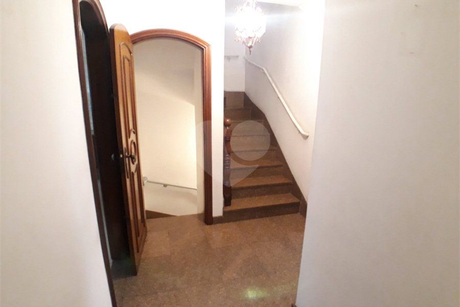 Sobrado à venda com 4 quartos, sendo 2 suítes, em Santana, São Paulo, SP