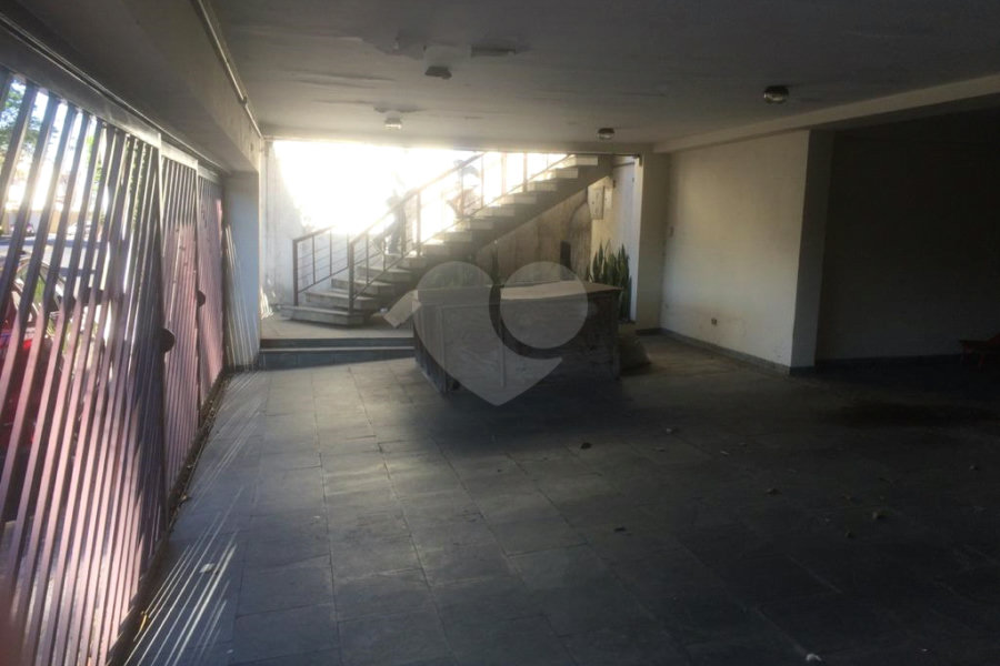 Sobrado à venda com 4 quartos, sendo 3 suítes, em Tremembé, São Paulo, SP