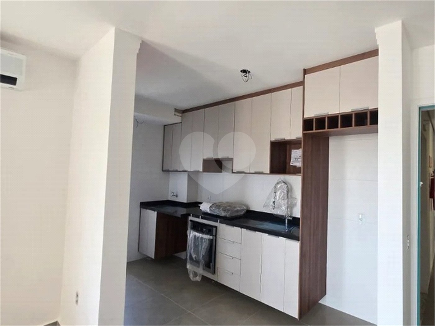 Apartamento à venda com 2 quartos, sendo 1 suíte, em Vila Progresso, Sorocaba, SP