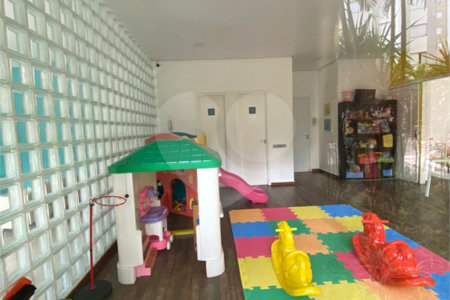 Cobertura à venda com 3 quartos, sendo 1 suíte,  em Cidade São Francisco, São Paulo, SP