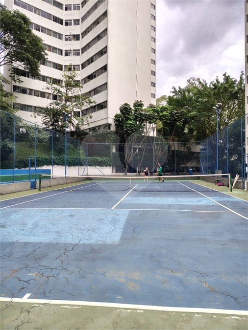 Apartamento para alugar com 3 quartos, sendo 1 suíte, em Jardim Olympia, São Paulo, SP