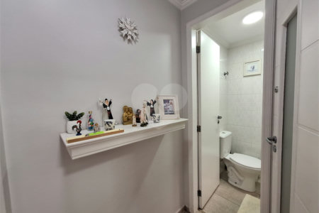 Casa à venda com 3 quartos, sendo 1 suíte, no condomínio Villaggio Tronchim, São Paulo - SP