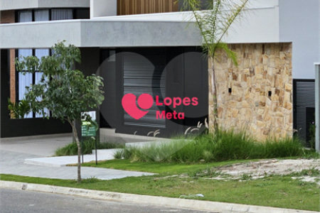 Casa à venda com 4 quartos, sendo 2 suítes, no condomínio Reserva Aruanã, São José dos Campos - SP