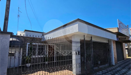 Casa à venda ou para alugar com 5 quartos, sendo 1 suíte,  no Centro, Salto, SP