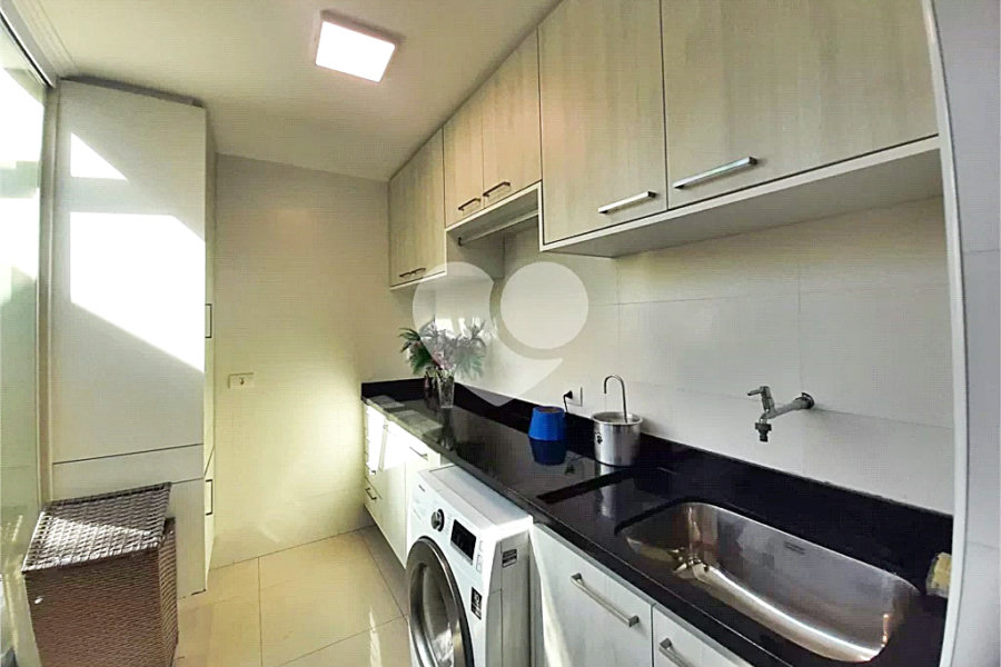 Casa à venda com 5 quartos, sendo 2 suítes, no condomínio Florada da Serra, São Paulo - SP