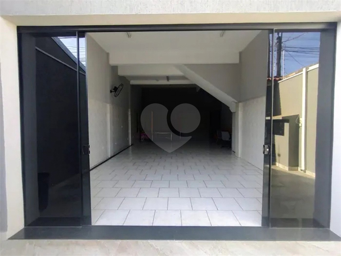 Sobrado à venda com 3 quartos, sendo 1 suíte, em Jardim São Guilherme, Sorocaba, SP