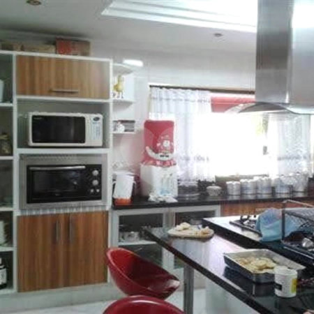Casa à venda com 4 quartos, sendo 1 suíte, em Wanel Ville, Sorocaba, SP