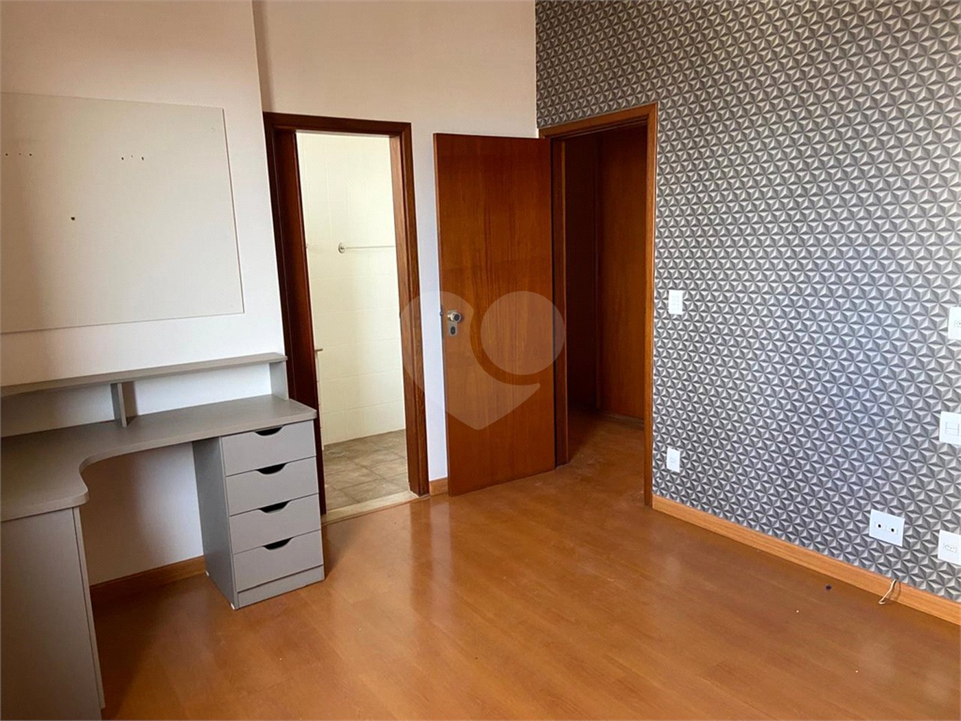 Apartamento à venda com 3 suítes no Centro, Araraquara, SP