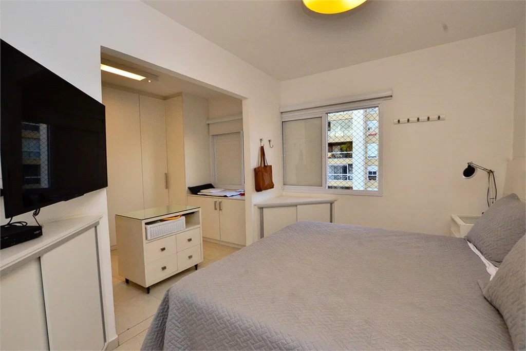 Cobertura à venda com 3 quartos, sendo 1 suíte, em Pinheiros, São Paulo, SP