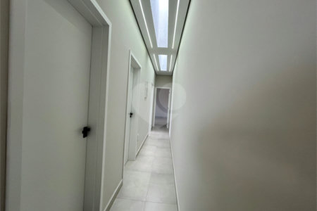 Casa à venda com 3 quartos, sendo 1 suíte, no condomínio Villagio Wanel, Sorocaba - SP
