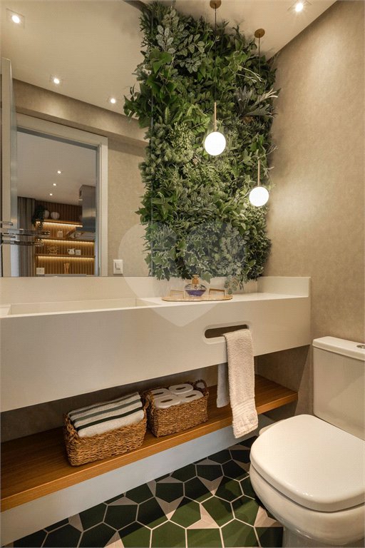 Apartamento à venda com 3 quartos, sendo 1 suíte,  em Vila Anastácio, São Paulo, SP