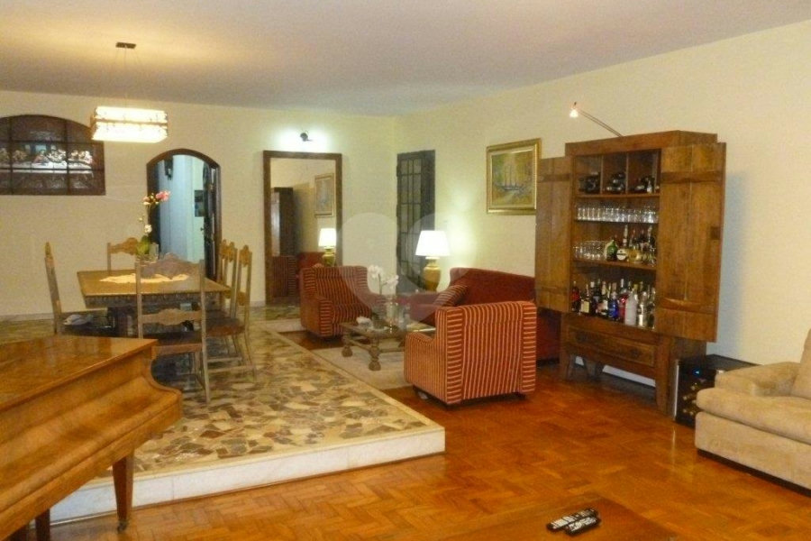 Casa Térrea à venda com 4 quartos, sendo 1 suíte, em Tremembé, São Paulo, SP