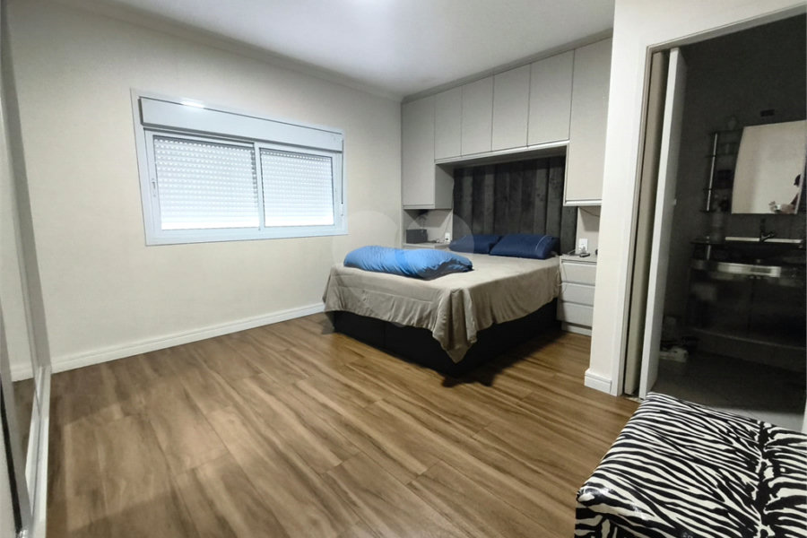 Casa à venda com 4 quartos, sendo 3 suítes, em Jardim Brasil (zona Norte), São Paulo, SP