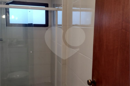 Apartamento no Edificio Jatiúca á venda.